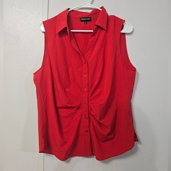 Modern Works Sleeveless Red Button Down Blouse! - Picture 1 of 5